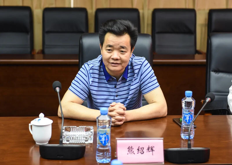 江西長運與南昌市工傷和職工失業(yè)保險服務(wù)中心召開“彰顯省會擔(dān)當(dāng)，我們怎么干”企業(yè)研討專題會