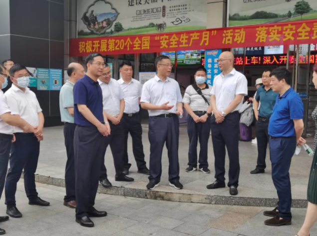 市人大常委會黨組書記、主任朱寅健一行調(diào)研上饒汽運