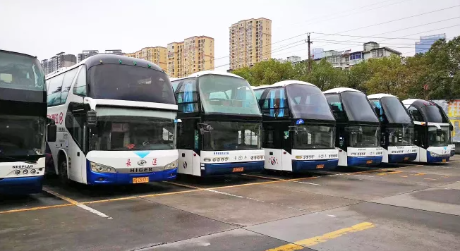 都市城際公交八項(xiàng)舉措 確?！半p節(jié)”運(yùn)輸平穩(wěn)