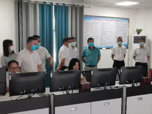 劉磊、占梁一行蒞臨貴溪長(zhǎng)運(yùn) 指導(dǎo)國(guó)慶節(jié)前安全生產(chǎn)、疫情防控、資產(chǎn)盤(pán)活等工作