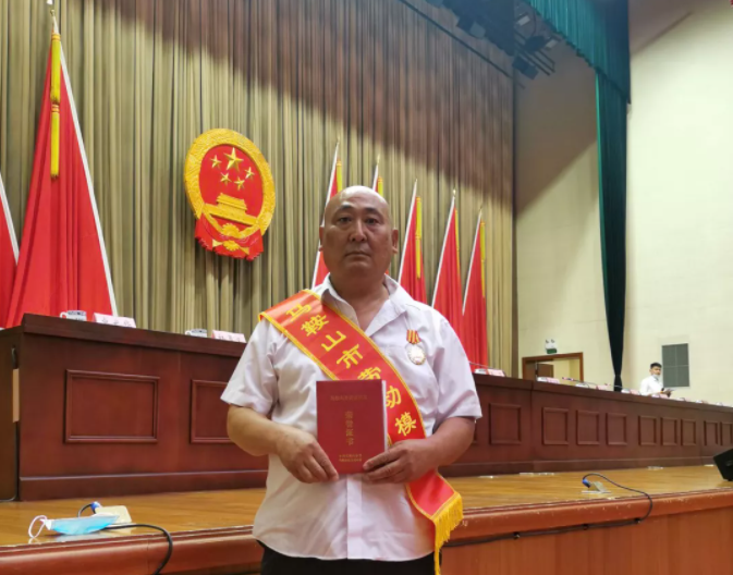 馬鞍山長客駕駛員及班組獲得市勞動模范、先進集體榮譽