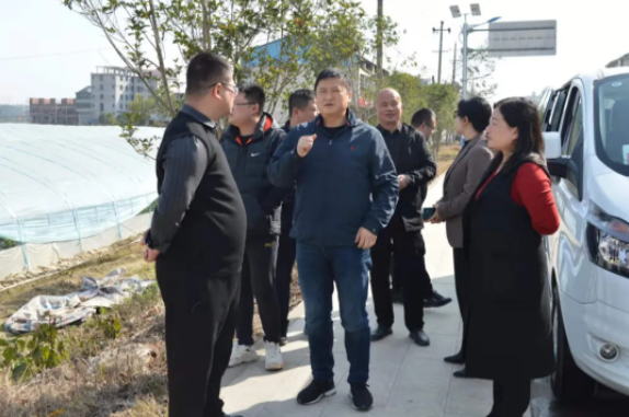 占梁一行實(shí)地調(diào)研九江長運(yùn)永修公司  虬津至南昌定制班線工作開展情況