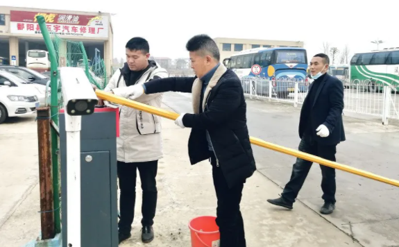 我為群眾辦實(shí)事 || 鄱陽(yáng)長(zhǎng)運(yùn)：緊急維修保暢通