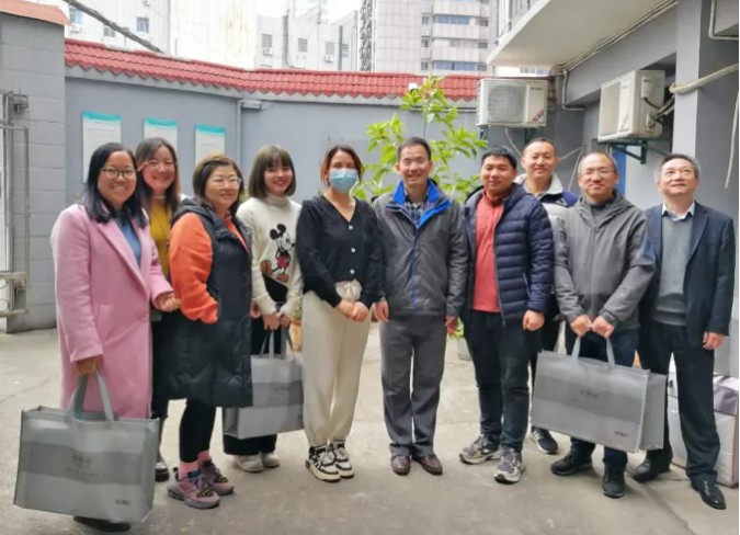 長(zhǎng)運(yùn)物業(yè)開(kāi)展“迎新年”乒乓球賽活動(dòng)