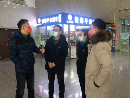 葛威敏督導(dǎo)南昌長(zhǎng)途汽車西站春運(yùn)疫情防控、安全運(yùn)輸工作