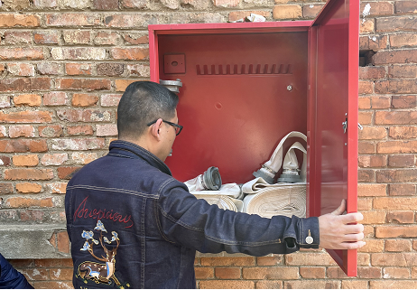 長運物業(yè)  商城分公司京山部開展轄區(qū)內消防器材大檢查