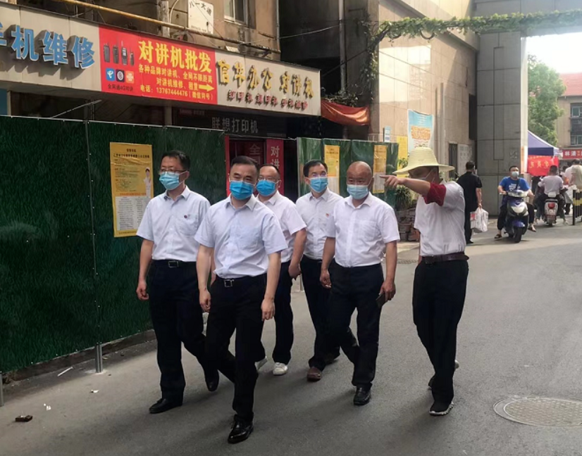 劉磊督導長運物業(yè)疫情防控工作