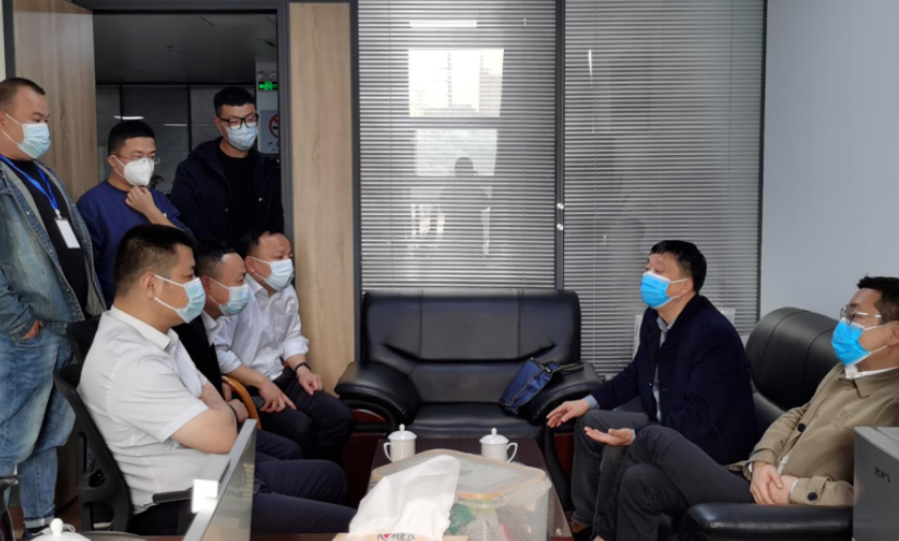 總部安管部、運營部督導都市城際公交疫情防控工作