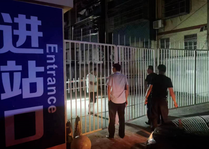 吉安長運(yùn)開展夜間突擊稽查行動