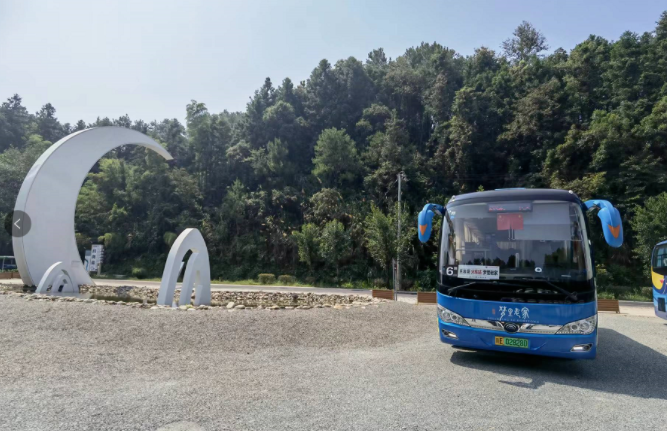 看過來，婺源公交旅游專線延伸至月亮灣景區(qū)啦！