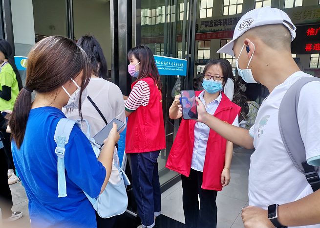 九江長(zhǎng)運(yùn)：圓滿完成共青高校城開學(xué)季運(yùn)輸任務(wù)