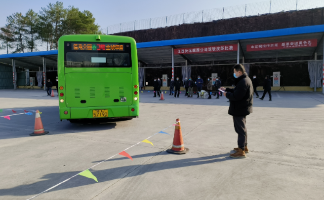 ?鷹潭長運(yùn)、鷹潭公交工會(huì)組織開2022年度 駕駛員技能比賽