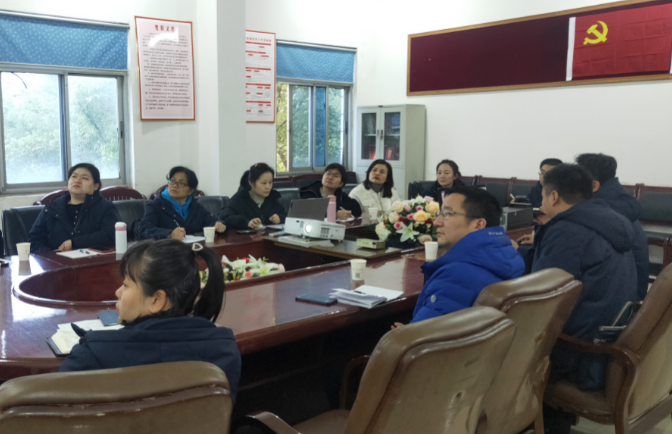 大通物流領(lǐng)導(dǎo)深入修理、檢測片區(qū)開展崗位融合調(diào)研