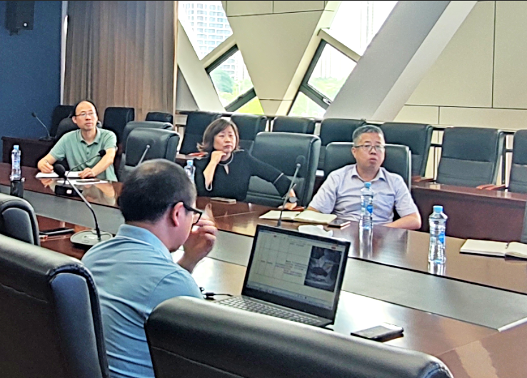 江西長運(yùn)舉辦“排查車輛安全、預(yù)防車輛自燃“專題培訓(xùn)會  萬建紅出席并講話