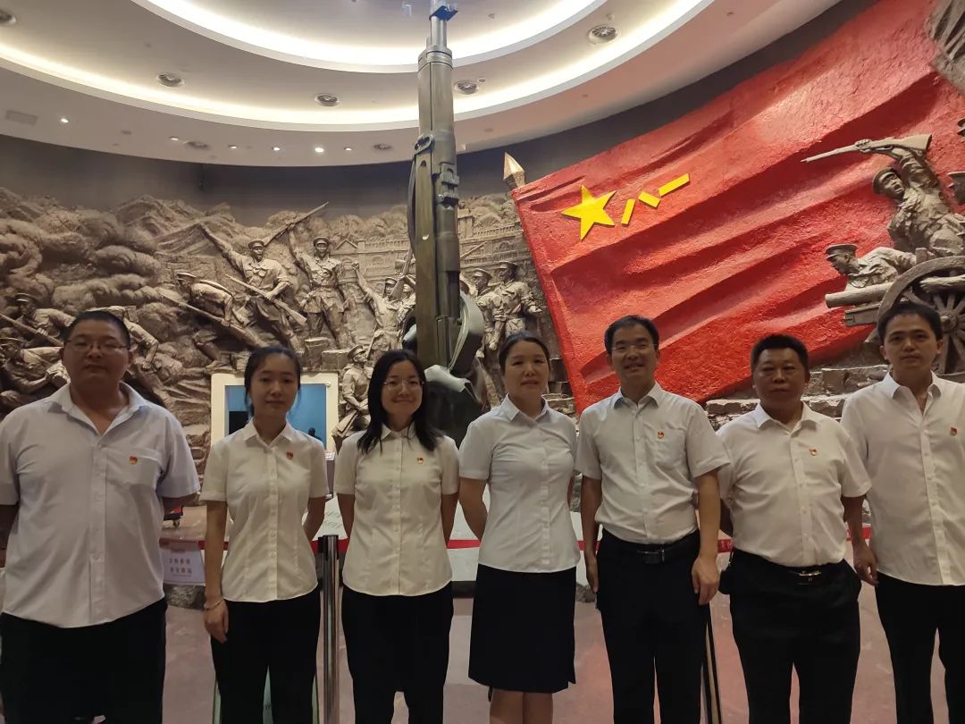 長運(yùn)物業(yè)：開展8月主題黨日活動