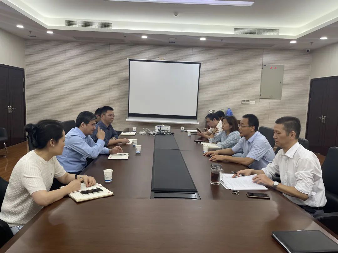 穆孫祥 萬建紅參加人保財(cái)險江西分公司保險業(yè)務(wù)座談會