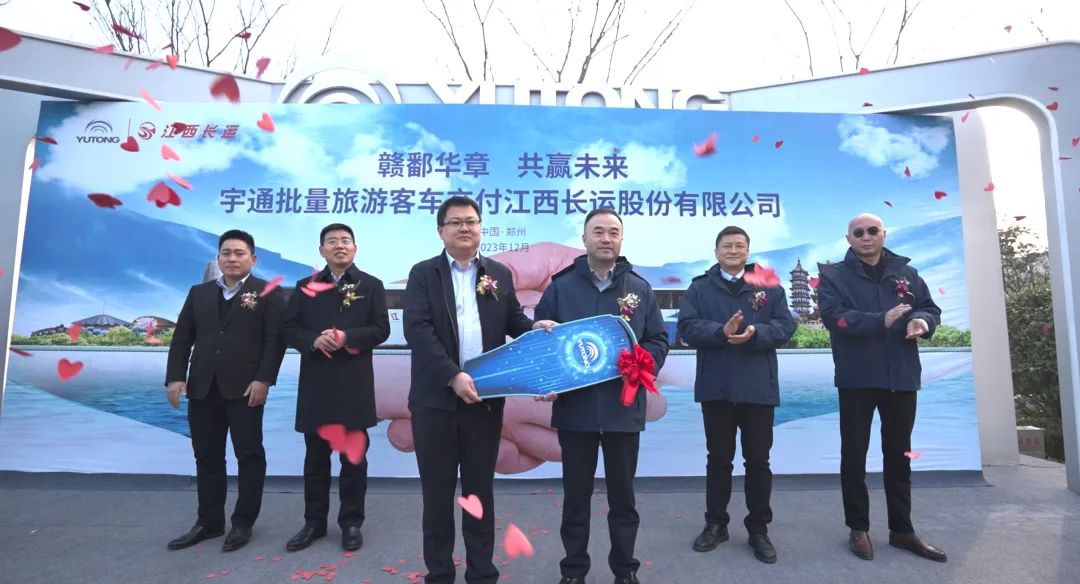 江西長(zhǎng)運(yùn)再添新翼：52輛新車助力公司發(fā)展