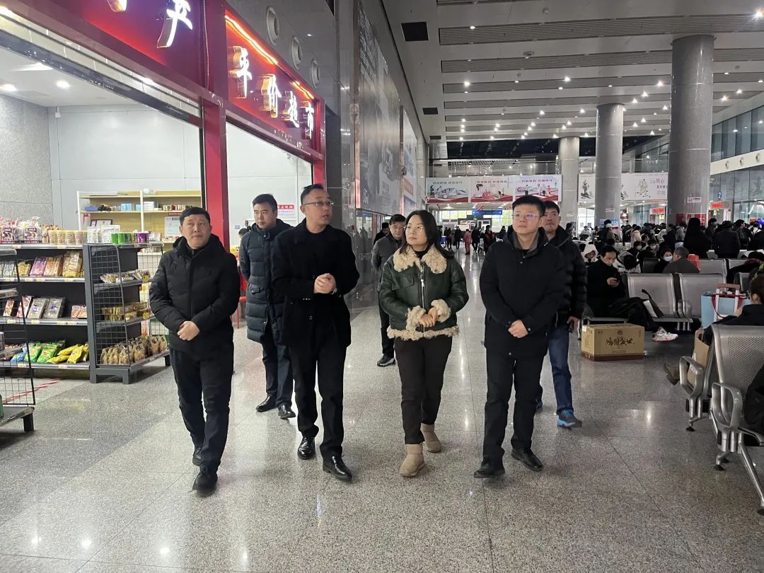 都市城際公交：省交通運(yùn)輸廳領(lǐng)導(dǎo)來(lái)到南昌長(zhǎng)途汽車(chē)西站督導(dǎo)春運(yùn)工作