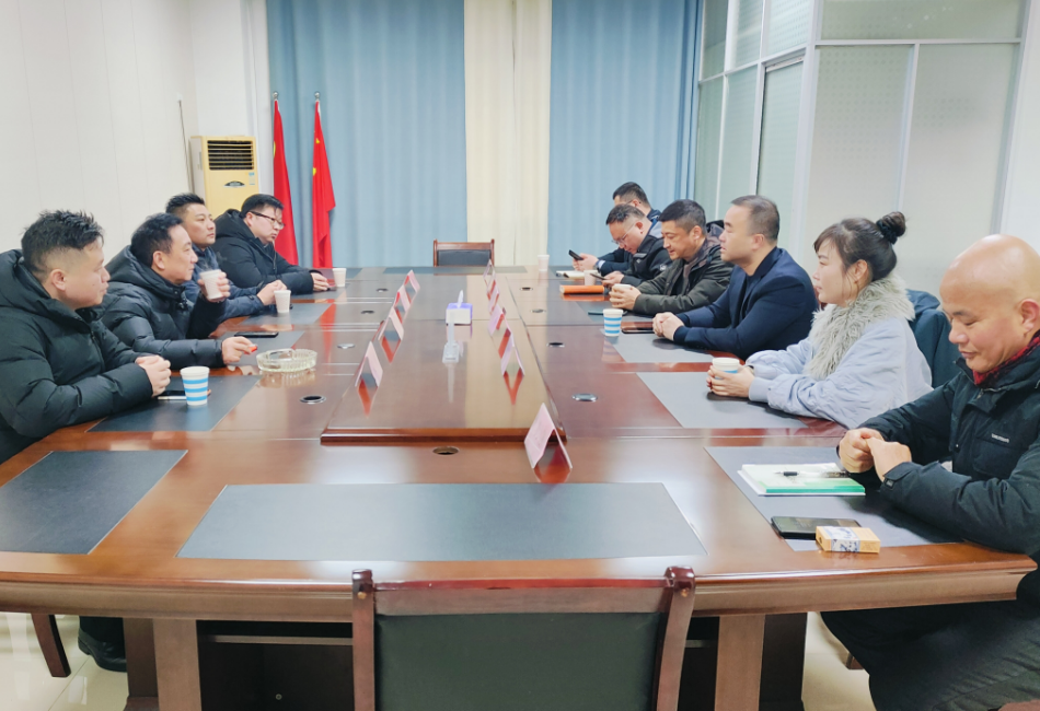 江西金合控股、江西農(nóng)投調研永修公司客貨郵融合發(fā)展工作  劉磊、占梁陪同