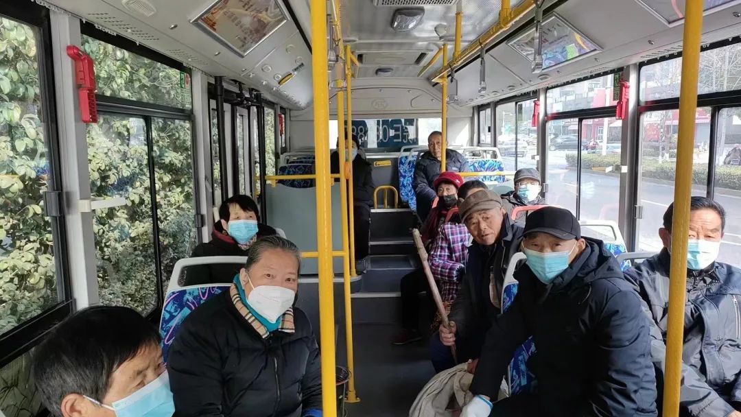 馬鞍山長(zhǎng)客?：201、204公交讓群眾“乘”心如意