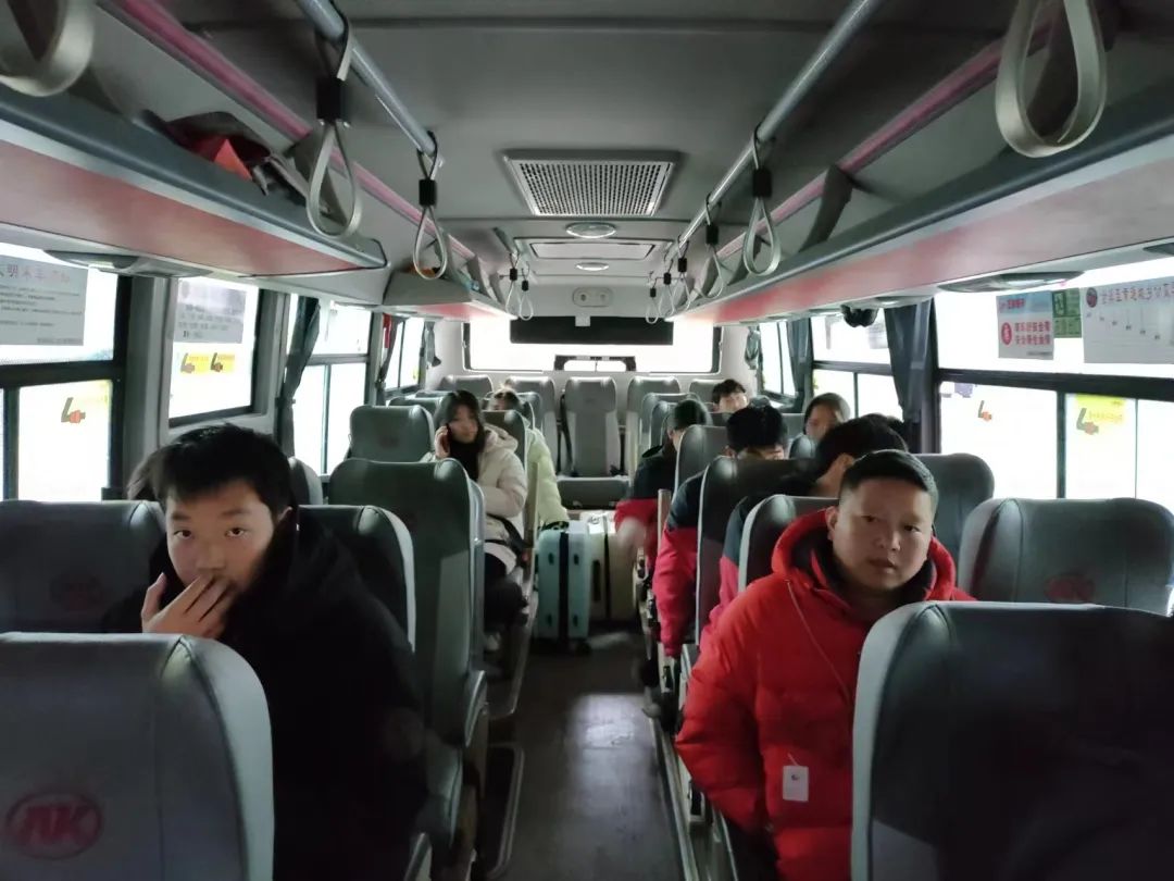 撫州長運(yùn)：增開加班車 護(hù)航高三學(xué)子