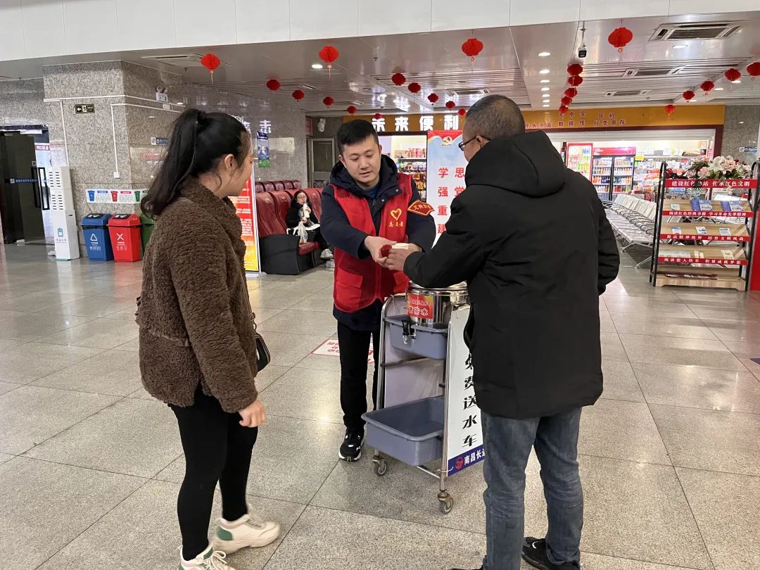 都市城際公交、大通物流：情滿三月學雷鋒