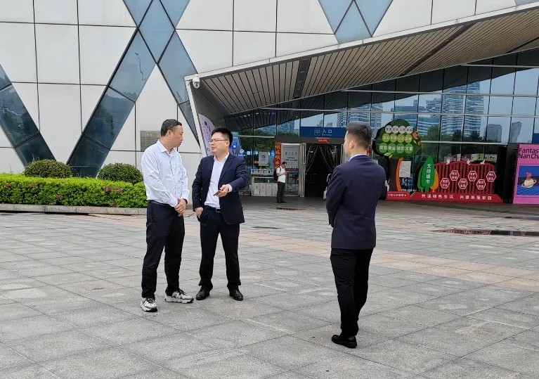 都市城際公交:公司領(lǐng)導(dǎo)檢查南昌長(zhǎng)途汽車西站安全生產(chǎn)工作