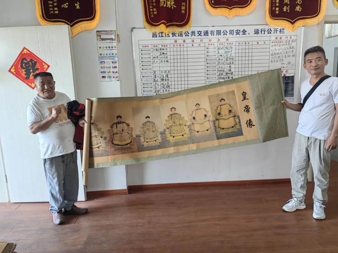 景德鎮(zhèn)長運：字畫遺失公交車內(nèi) 絲毫未損完璧歸趙