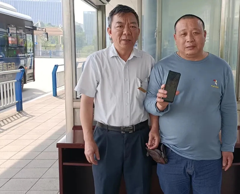 吉安長運(yùn):暖心公交司機(jī)獲贊連連