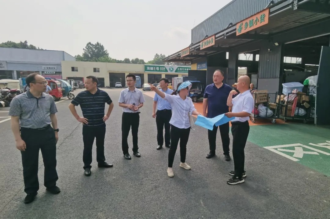 九江長運：省交通運輸廳領(lǐng)導(dǎo)調(diào)研客貨郵工作及“四好農(nóng)村路”現(xiàn)場考察