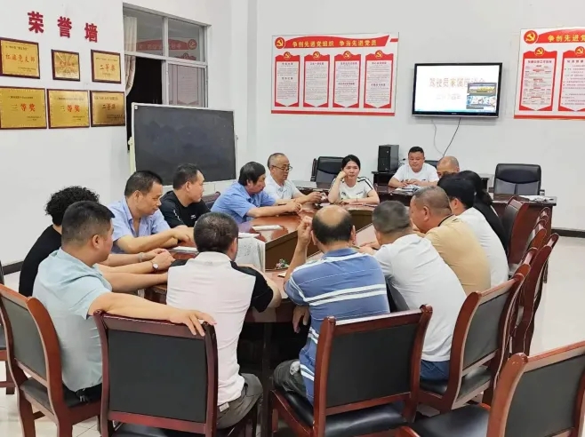 撫州長運(yùn)公交組織召開駕駛員家屬座談會