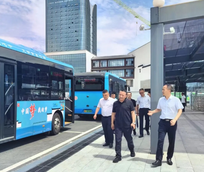 李偉一行調(diào)研上饒汽運(yùn)、婺源公交