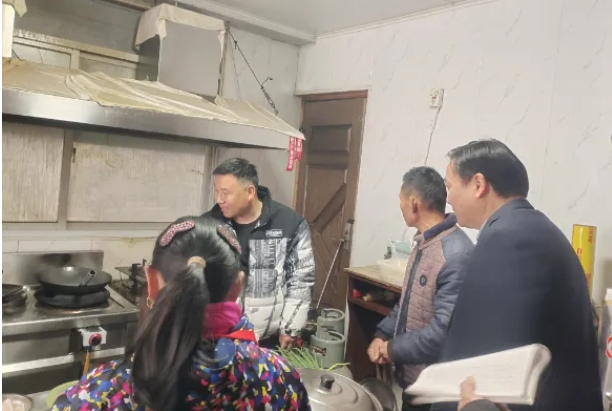 黃山長(zhǎng)運(yùn)：開(kāi)展消防安全檢查