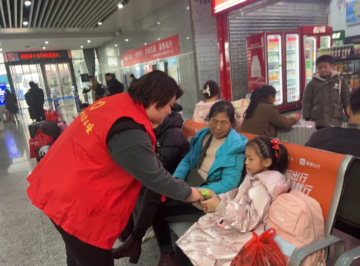 都市城際公交:開展“小年送祝福 ”活動(dòng)