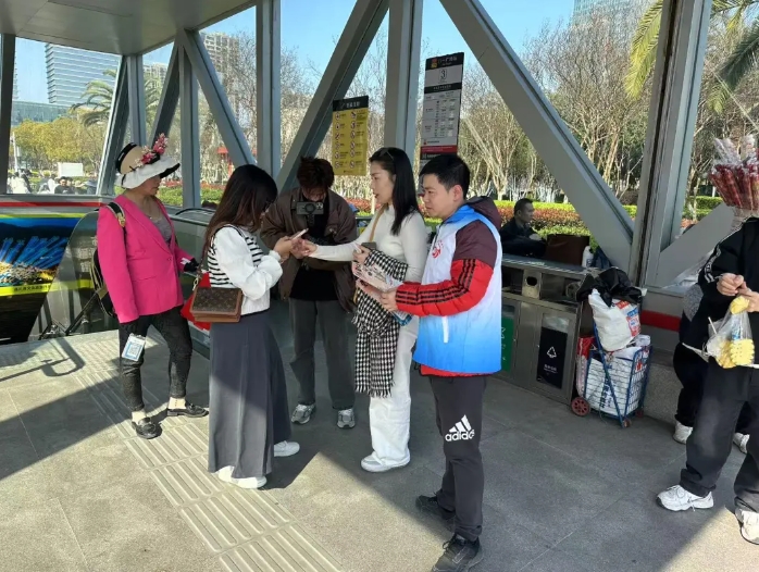 南昌全域旅游集散中心開展精品一日游地推宣傳
