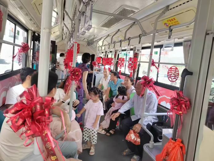 撫州長運：“喜宴專屬接送服務” 亮相樂安