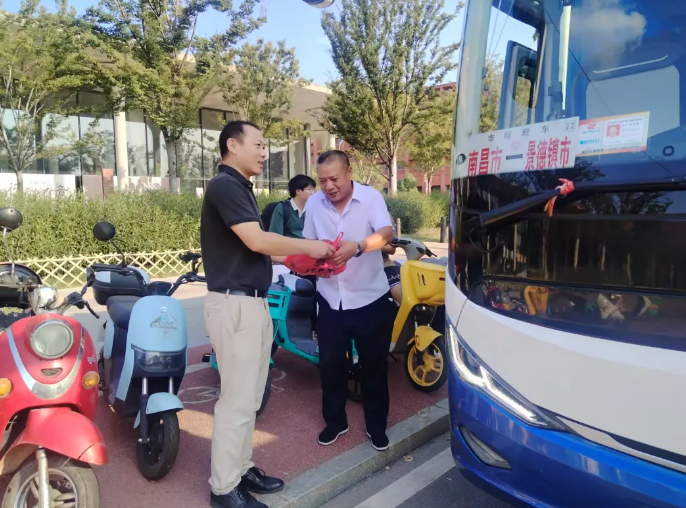 景德鎮(zhèn)長(zhǎng)運(yùn) “能量包”暖心護(hù)航駕駛員