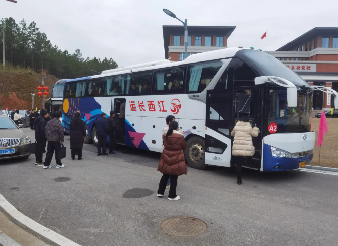 景德鎮(zhèn)長(zhǎng)運(yùn)：圓滿(mǎn)完成浮梁縣“兩會(huì)”代表、委員視察運(yùn)輸服務(wù)任務(wù)